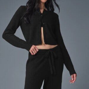 ALO Snuggle Up Sweater Cropped Cardigan. Size L